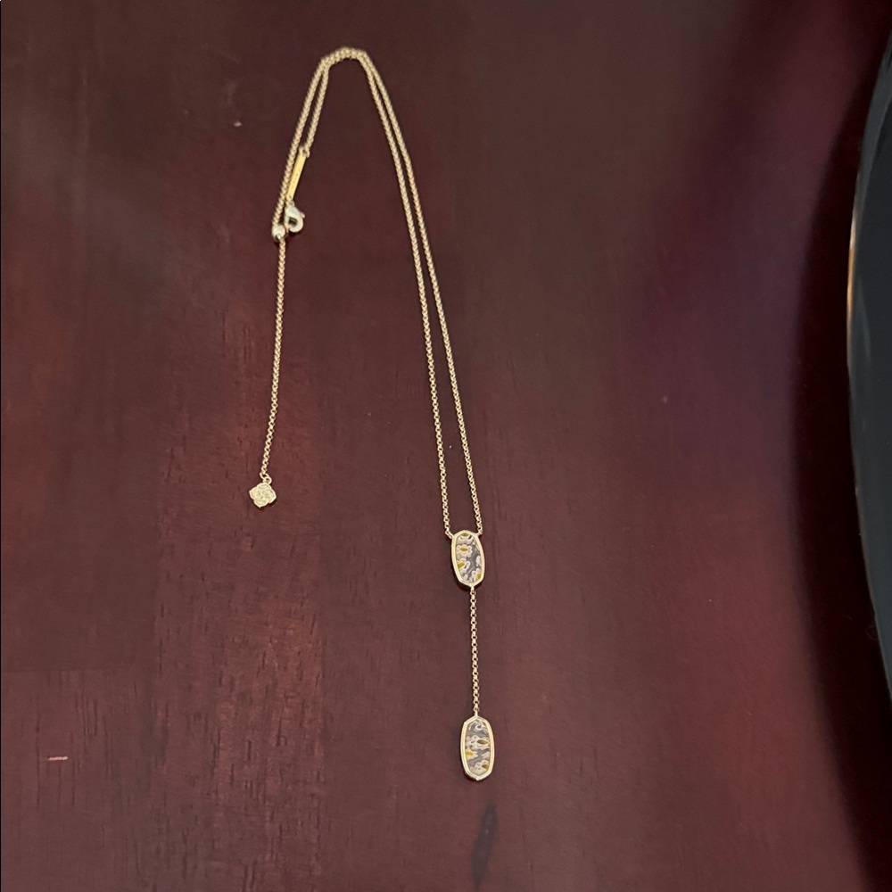 Kendra Scott Gold Oval Pendant Necklace